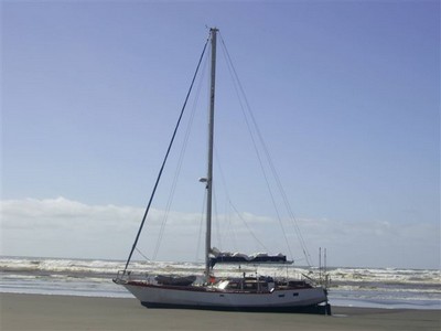 el velero en la playa
